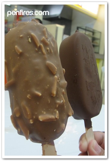 Selecta Magnum Classic and Almond
