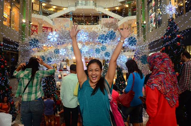 pavillion mall malaysia on christmas season