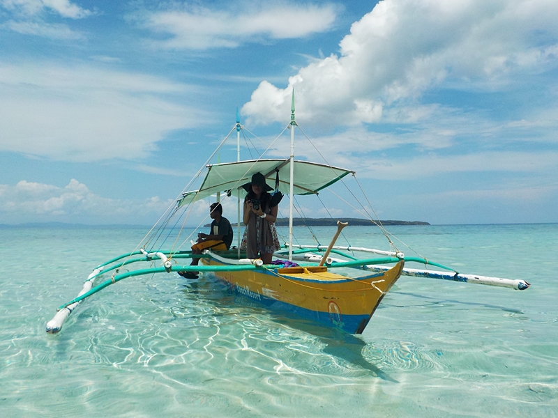 maniwaya-island-palad-sandbar
